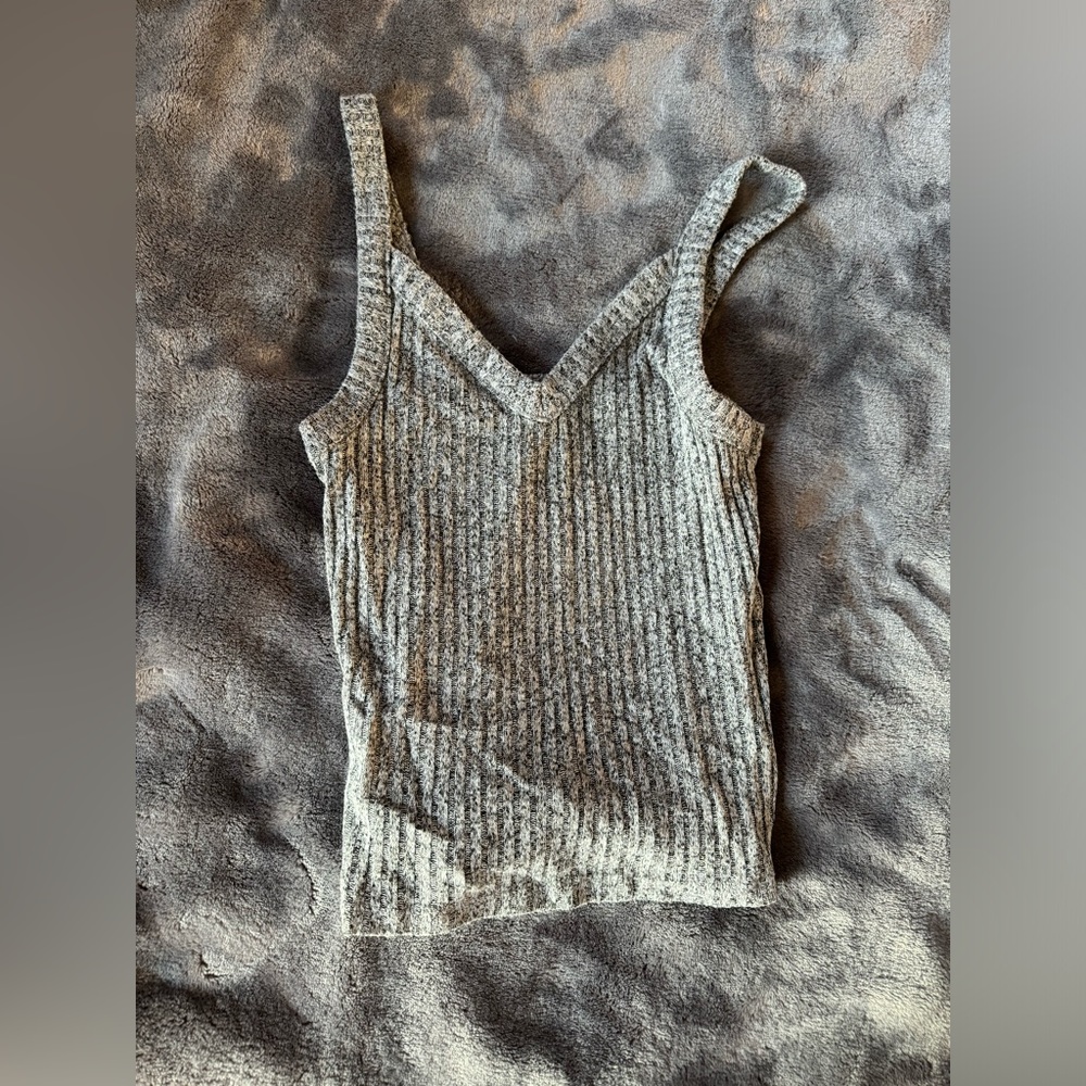 Grey knit tank top slight crop